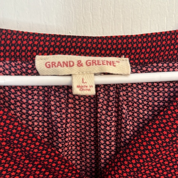 Women’s Blouse Button Detail Size Large - Picture 4 of 5